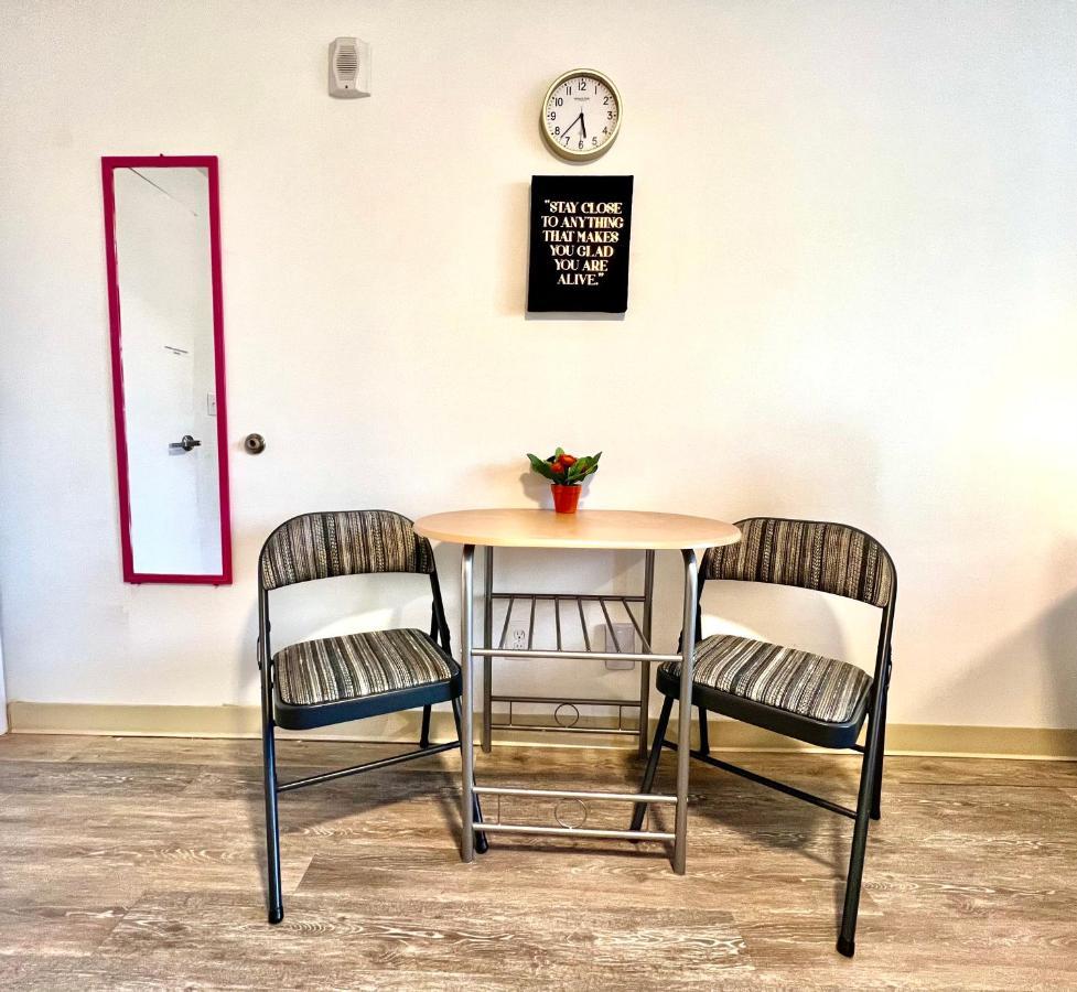 Micro Studio Apartment In University District- 10 Mins Walk To University Of Wa Seattle Extérieur photo