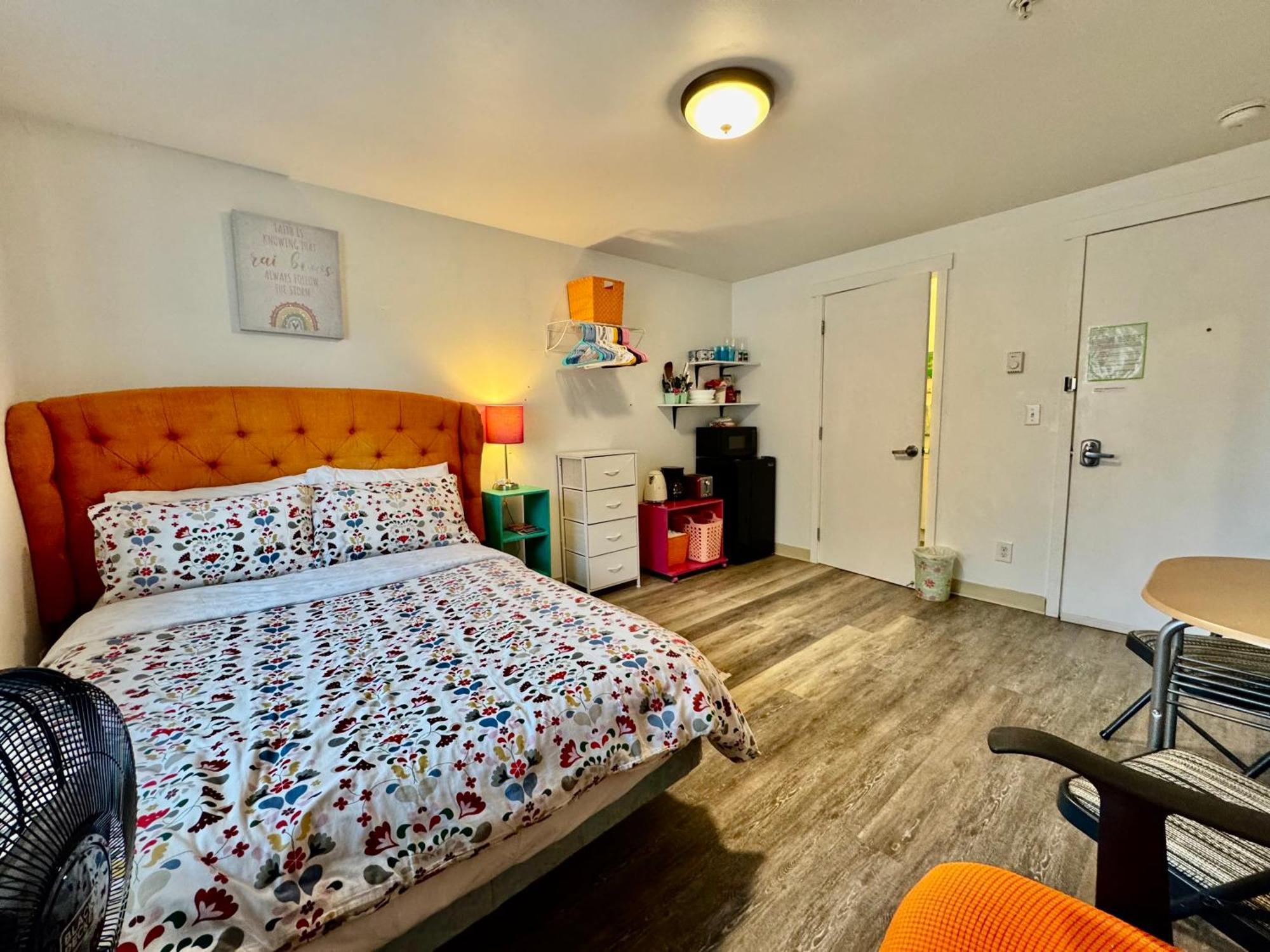 Micro Studio Apartment In University District- 10 Mins Walk To University Of Wa Seattle Extérieur photo